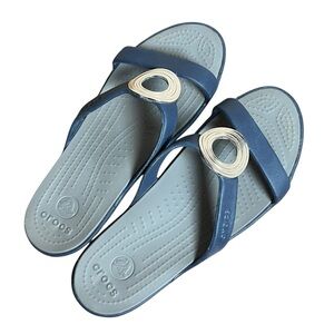 Crocs Womens Sanrah Navy Blue Silver Beveled Circle Slide Sandals 203341 Size 7
